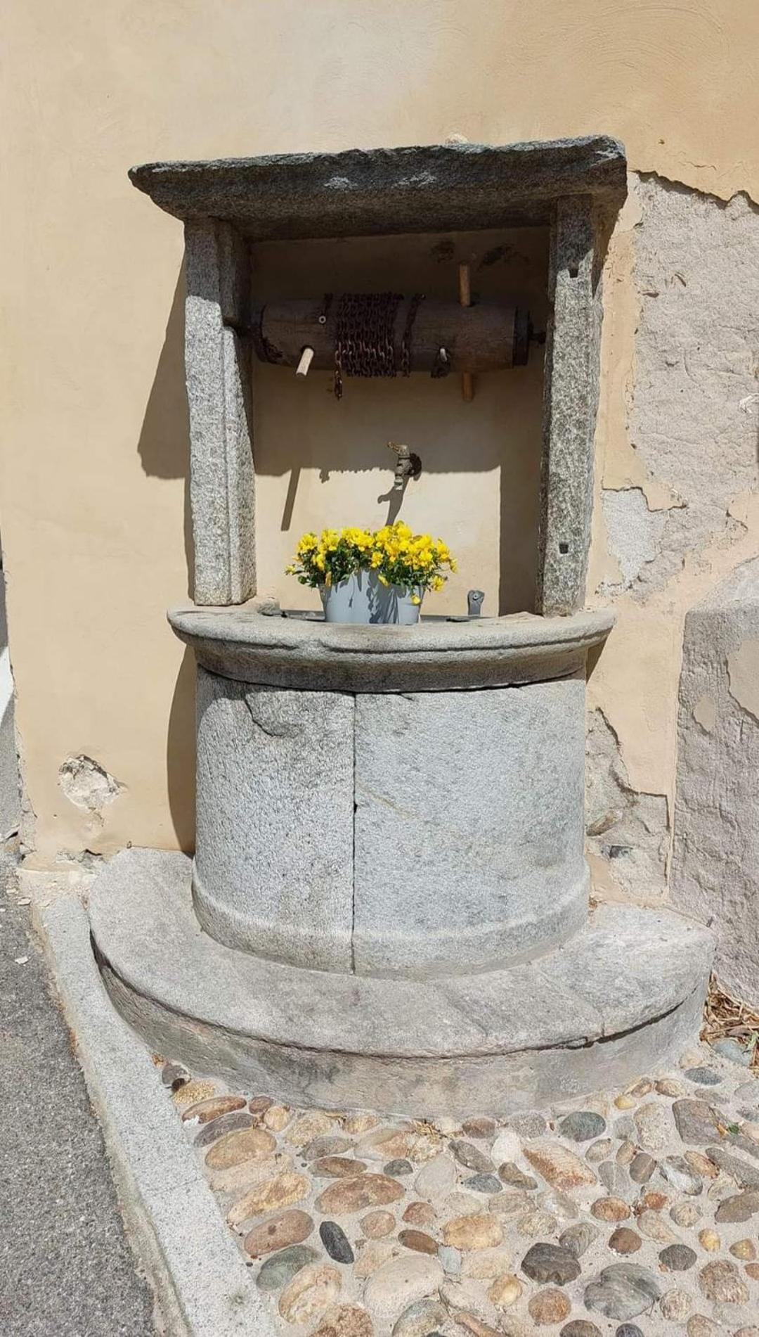 Casa Valletta Mezzomerico Zewnętrze zdjęcie
